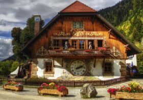 THEMATIC TOURS : PLANNING A PERSONALIZED TRIP